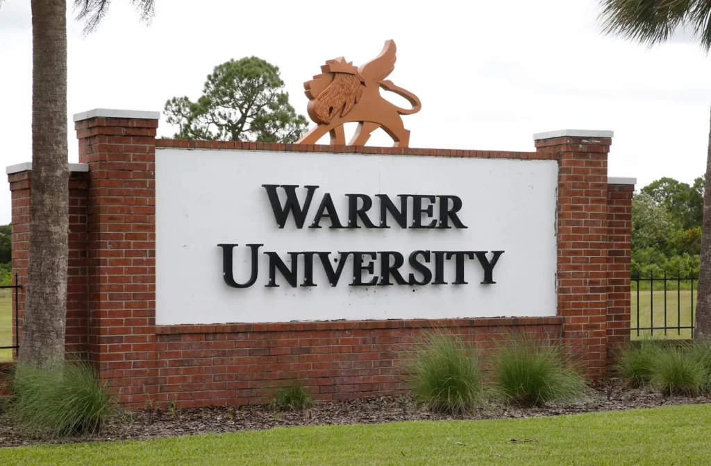Social Work Programs offered at Warner University